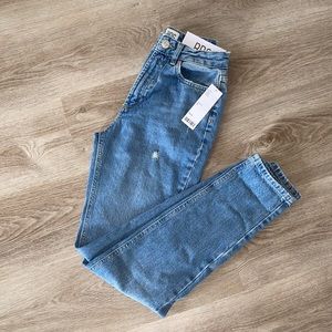NWT BDG Mom HighRise Jeans Size 24